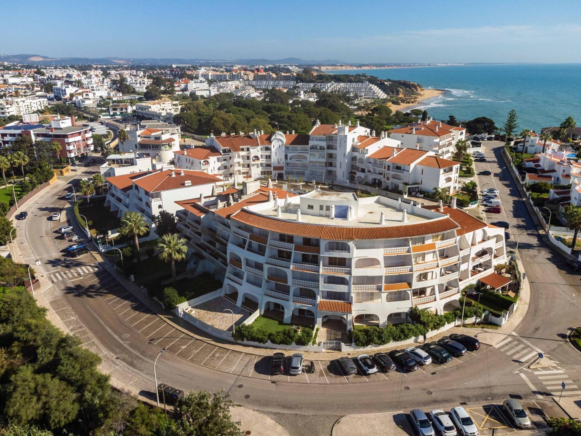 Lemon House - 400M From The Beach - Wifi Albufeira Dış mekan fotoğraf